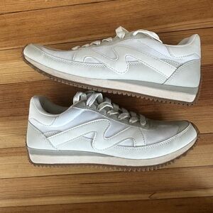 Universal Thread, women’s shoe, size 6.5